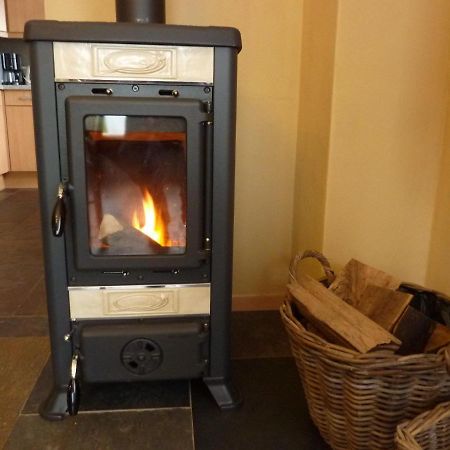 Traditional Holiday Home In B Tgenbach With Sauna بوتغينباخ المظهر الخارجي الصورة