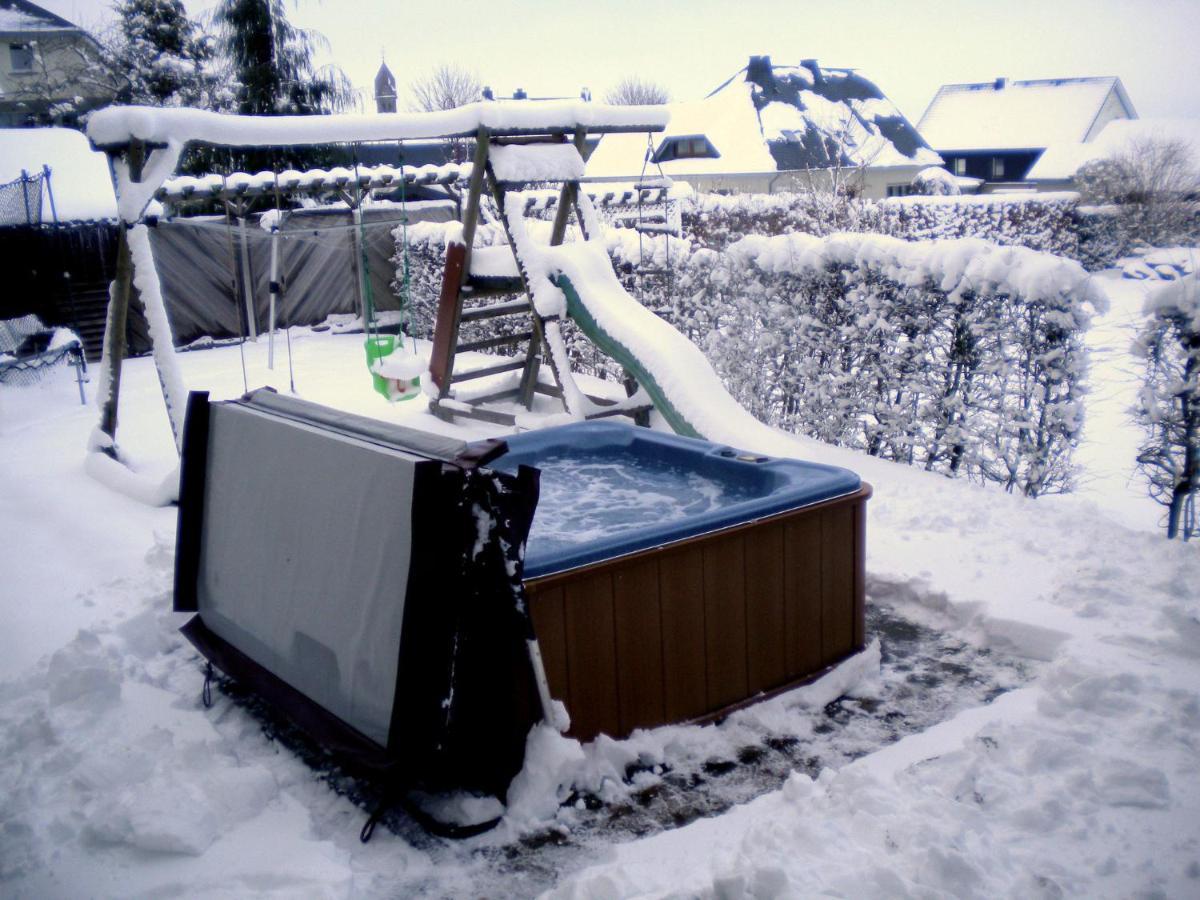 Traditional Holiday Home In B Tgenbach With Sauna بوتغينباخ المظهر الخارجي الصورة