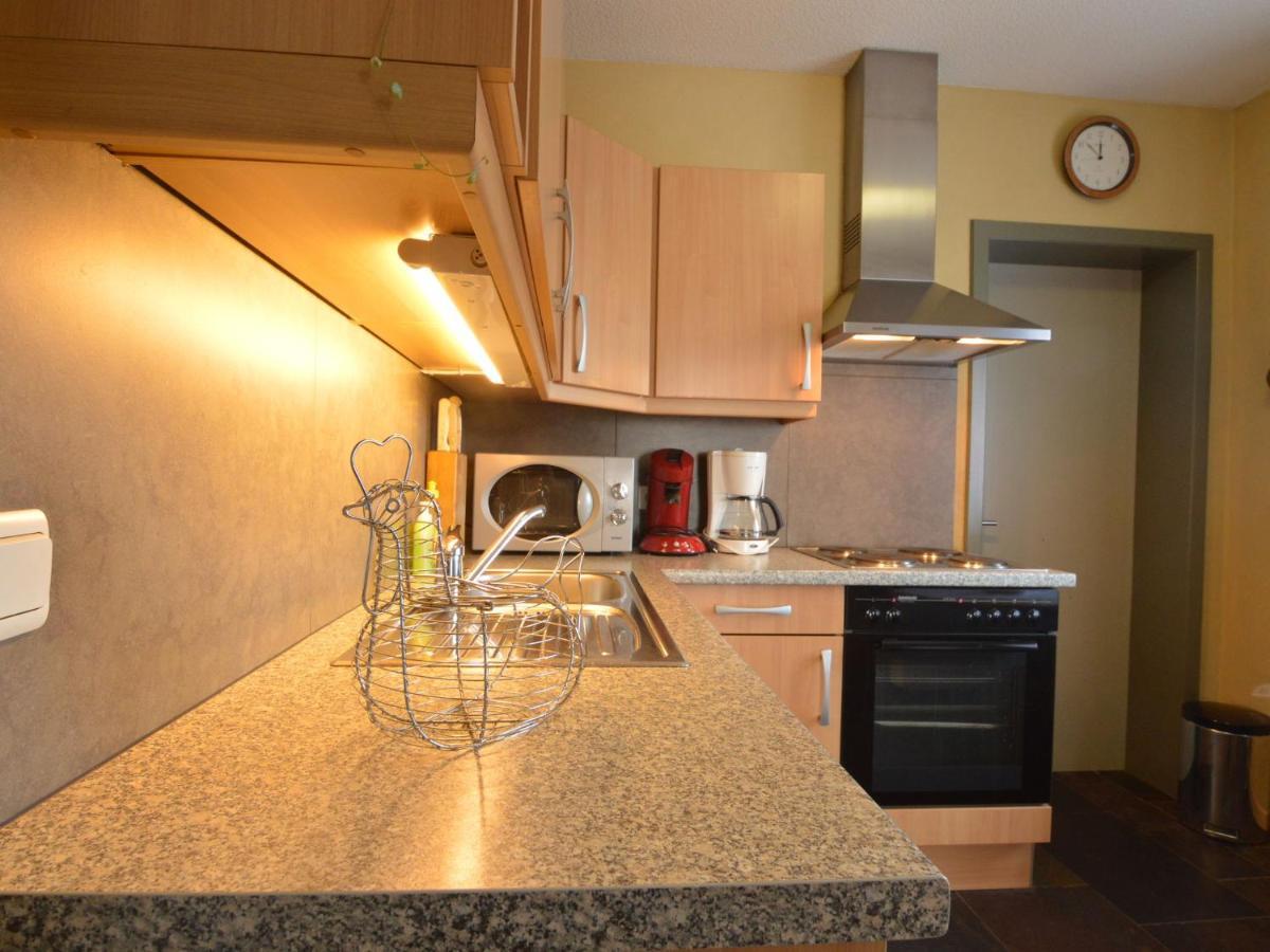 Traditional Holiday Home In B Tgenbach With Sauna بوتغينباخ المظهر الخارجي الصورة