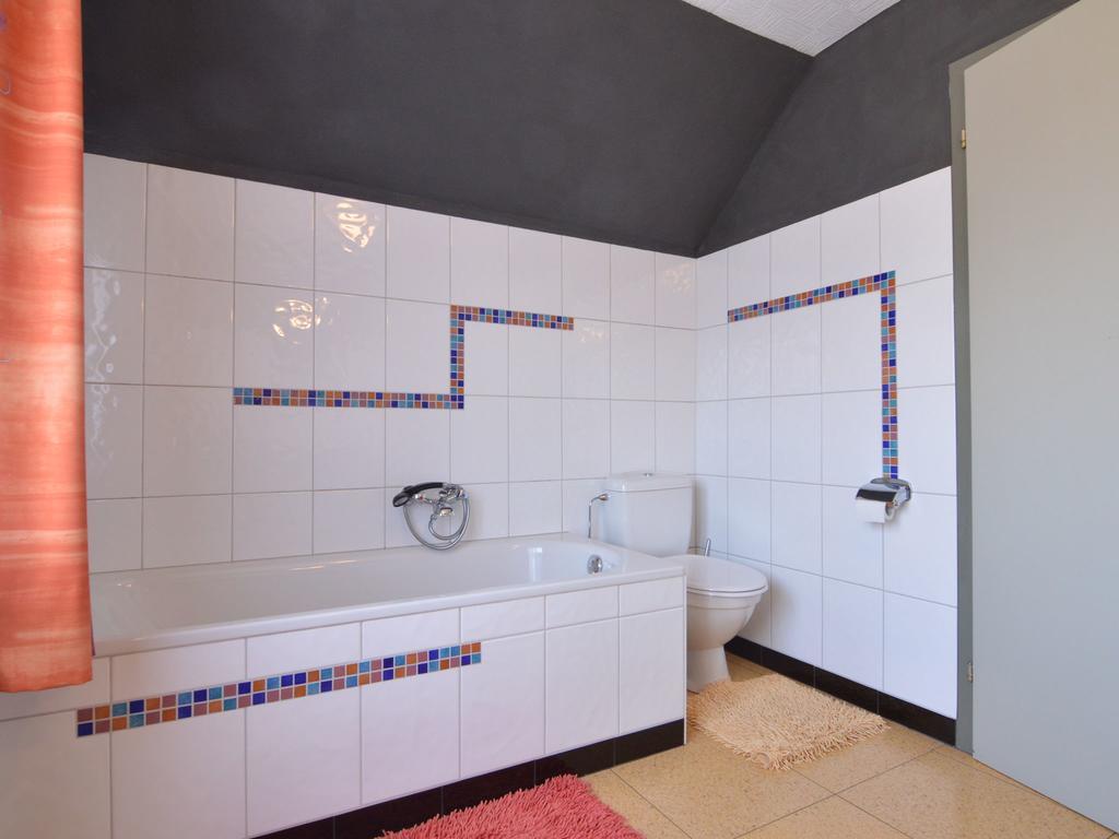 Traditional Holiday Home In B Tgenbach With Sauna بوتغينباخ المظهر الخارجي الصورة